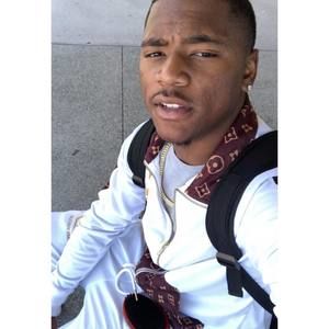 Meet your Posher, Kenyon